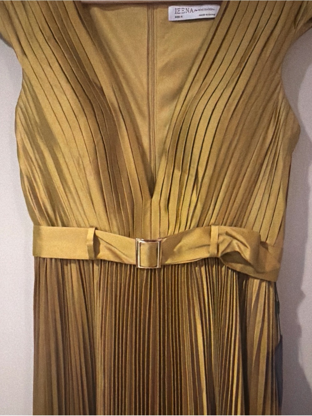 NWT Mac Duggal Chartreuse Pleated Satin Belted Midi Dress Size 8 - Picture 7 of 9